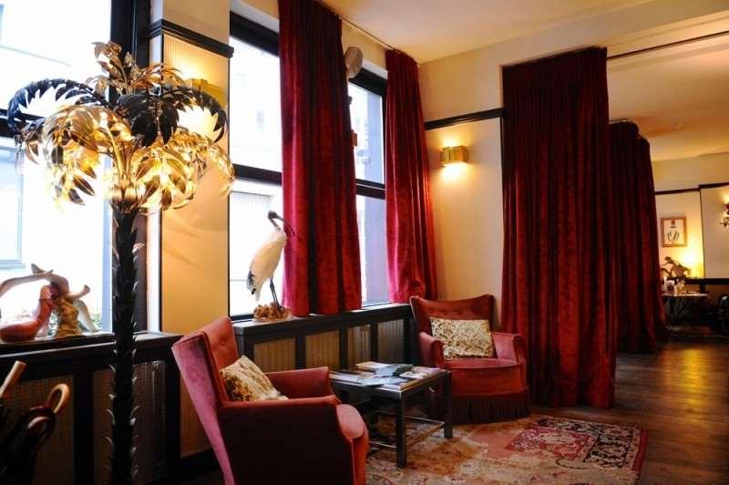 Отель Latroupe Le Berger Saint-Gilles Интерьер фото
